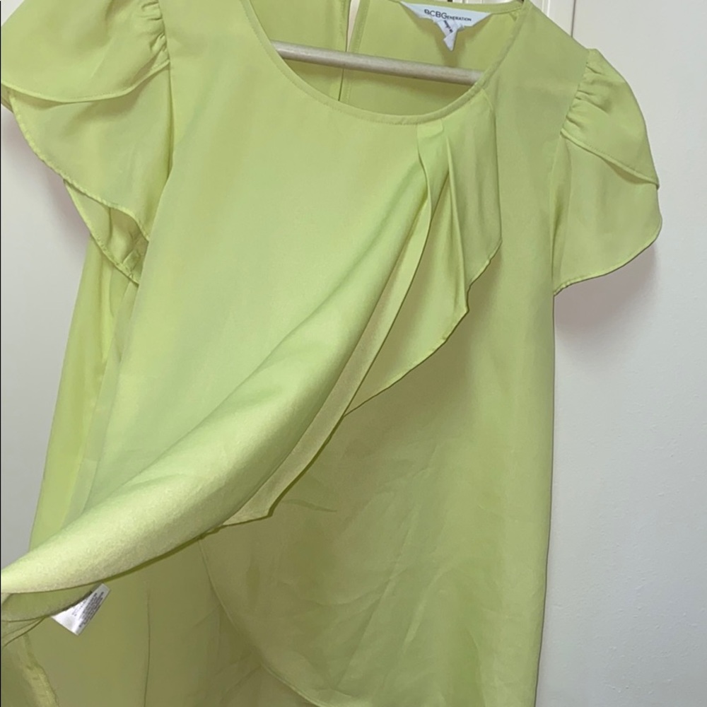 BCBGeneration cross drape front top - Picture 2 of 10